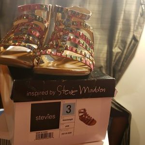 5 FOR $20!! Cute Gladiator Sandals